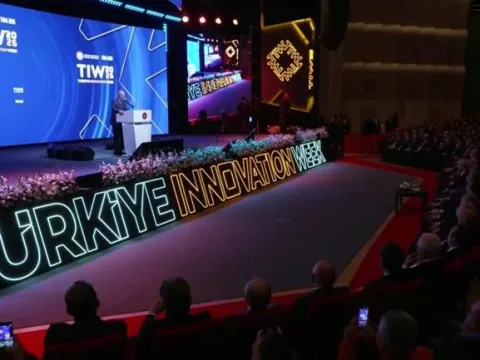 SON DAKİKA... Cumhurbaşkanı Erdoğan fon soruşturmasındaki 3 önceliği açıkladı - fotoğraf 1