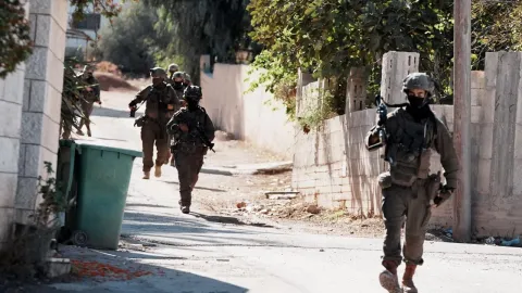 İşgalci İsrail Batı Şeria'da 3 günde 50 kişiyi gözaltına aldı