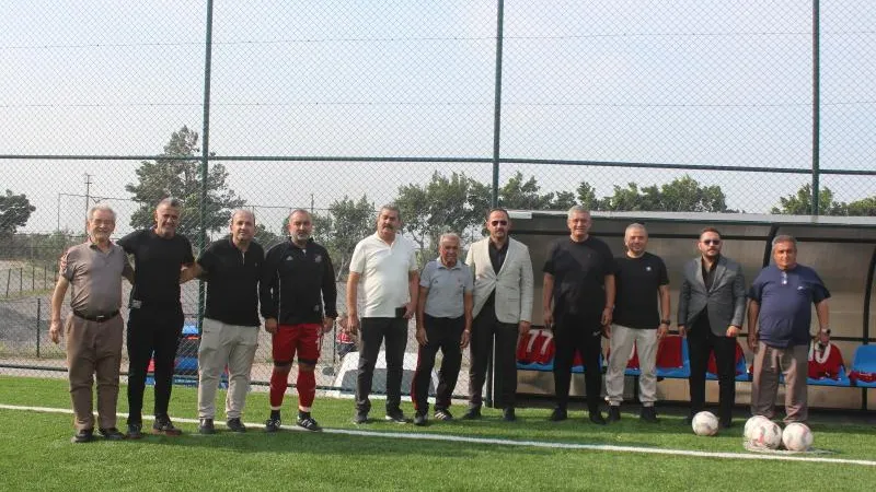 İSKENDERUN KARAYILAN FUTBOL SAHASI HİZMETE GİRDİ