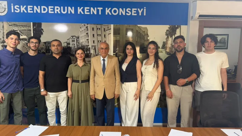 İskenderun Kent Konseyi Gençlik Başkanı Alisya Kaya