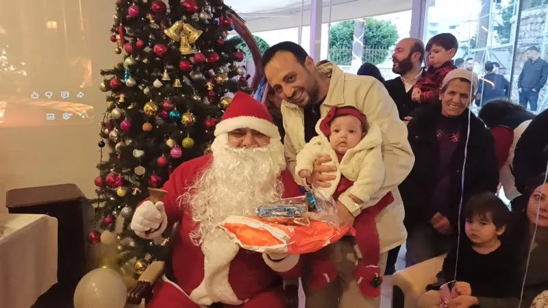 İskenderun’da Çocuklara Noel Hediyesi
