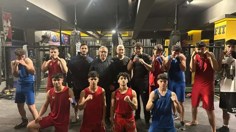 İSKENDERUN'DA YILLAR SONRA BOKS 