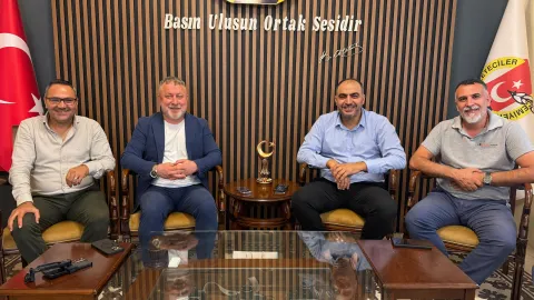 İSKENDERUNSPOR 1967’DEN GAZETECİLER CEMİYETİ’NE ZİYARET