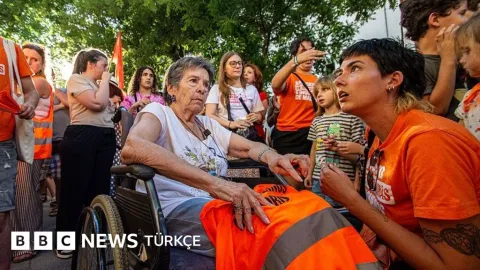 İspanya'da konut krizinin sembolü haline gelen yaşlı kadın hayatını kaybetti