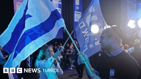 İsrail'de sandık çıkış anketlerine göre Eisenkot önde, hiçbir blok meclis çoğunluğunu sağlayamıyor
