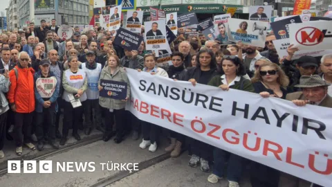 İstanbul dahil 10 şehirde 'Sansüre Hayır, Habere Özgürlük' yürüyüşleri