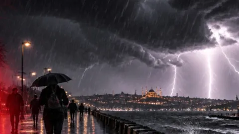 İstanbul'a gök gürültülü sağanak geliyor: Yarın başlıyor