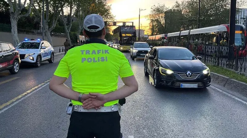 İstanbul’da bugün bazı yollar trafiğe kapatılacak: Saat 06.00’da başlıyor
