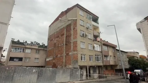 İstanbul’da facianın eşiğinden dönüldü: Sesi duyan kendini sokağa attı