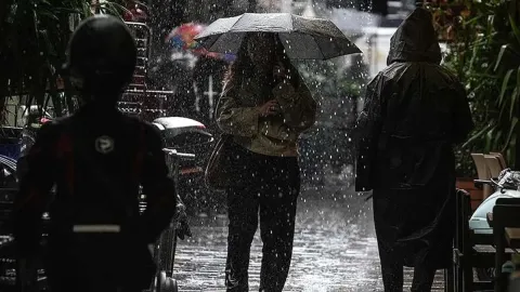 İstanbul’da sağanak yağış tehlikesi devam ediyor: Daha fenası gelecek