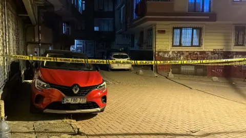 İstanbul'da silahlı kavga! Mermiler evlere ve iş yerine isabet etti