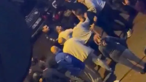 İstanbul’da takip ettiği kadına tacizde bulundu: Mahalleli çıkmaz sokakta yakaladı