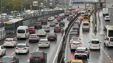 İstanbul'da trafik kilit!