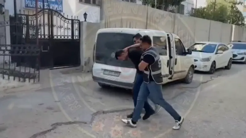İSTANBUL’DAKİ CİNAYETİN ŞÜPHELİSİ SURİYE’YE GEÇMEDEN YAKALANDI