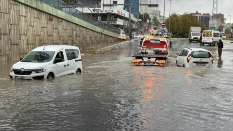 İstanbul'daki şiddetli yağışın arkasında üç meteorolojik etken