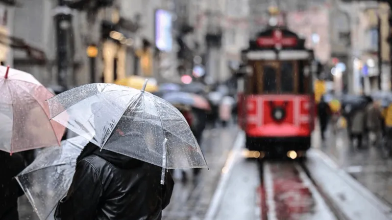 İstanbullular dikkat: Hava sıcaklığı sert düşecek!