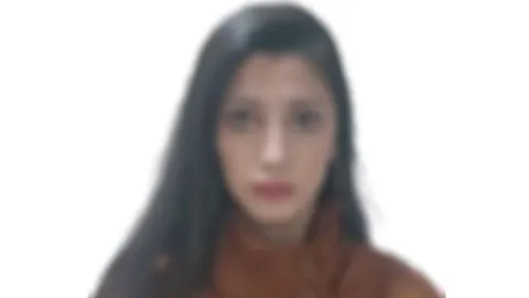 İstiklal Caddesi’nde polis arması ve kıyafetiyle dans ederek video çeken kişi gözaltına alındı