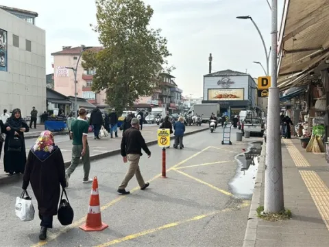Kaza sonrası olay | "Dövüş antrenörüyüm" dedi, sürücüye yumruk attı - fotoğraf 3