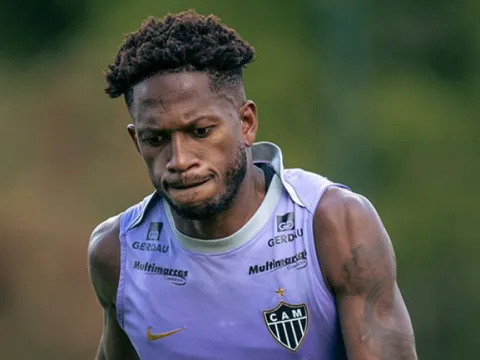 Fred, eski hocasına patladı! 'Tam bir pislikti' - fotoğraf 4