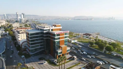 İzmir Bayraklı Belediyesi'ne operasyon. Eski başkan dahil 40 kişi gözaltı kararı