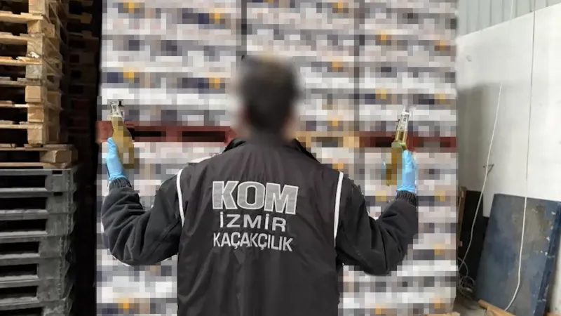 İzmir'de büyük kaçak içki operasyonu: 3 milyon 800 bin liralık kaçak içki ele geçirildi