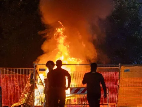 İtalya'da protestolara karşı yeni güvenlik önlemleri - fotoğraf 1