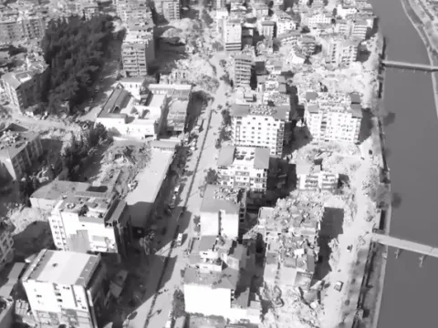 Hatay'da asrın felaketinin izleri siliniyor: Atatürk Caddesi yeniden canlandı - fotoğraf 4