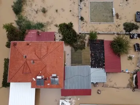 Türkiye'nin tatil cenneti felaketi yaşıyor: Muğla'da evler, iş yerleri ve tarım arazileri su altında kaldı - fotoğraf 1