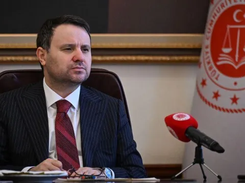Bakan Gürlek'ten borsa manipülasyonu açıklaması - fotoğraf 1
