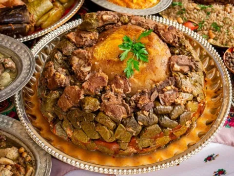 Mardin’in gastronomi hazinesi 38 Lezzet Noktası’nda keşfediliyor! kaburga dolmasından süryani çöreğine yöresel tatların hikayesi - fotoğraf 3