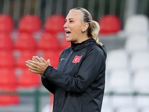 Necla Güngör Kıragası, Spor Arena’ya özel konuştu: 'Dünya Kupası çok büyük hayalimiz' - fotoğraf 4