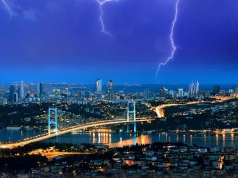 Tehlike bitmedi! Megakent için yeni uyarı: Harita kırmızıya dönecek - fotoğraf 1