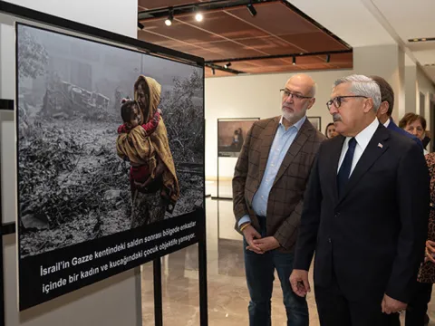 AK Parti'de 'Gazze: Vicdanın Şahitliği' fotoğraf sergisi açıldı - fotoğraf 4