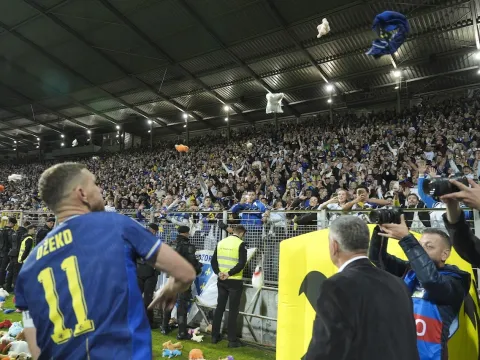 Dzeko'dan duygusal veda! Attığı gol iptal edildi - fotoğraf 2