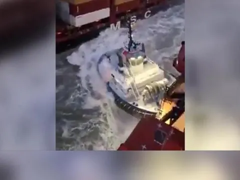 Almanya'da korkutan gemi kazası - fotoğraf 3