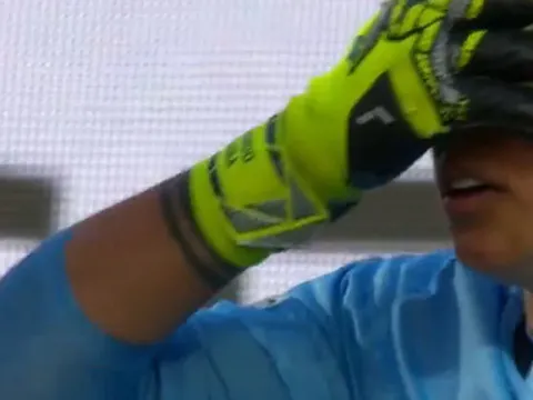 Muslera korkuttu! Maçta fenalaştı - fotoğraf 3