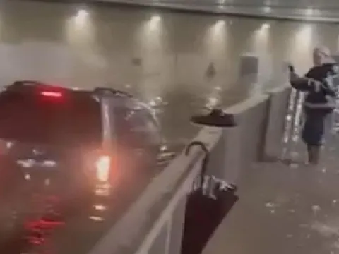 İstanbul'da sağanak alarmı! Pendik'te korkutan görüntü! - fotoğraf 1