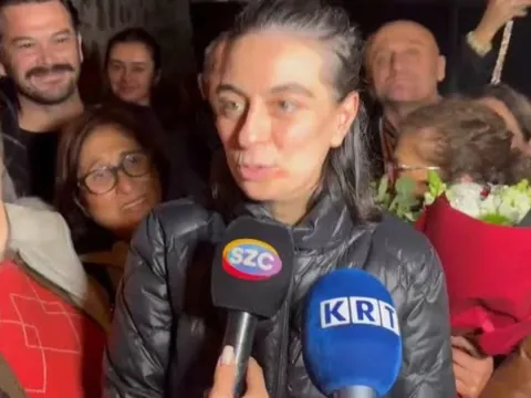 Sinem Dedetaş çağırdı, Deniz Göktaş'tan yanıt gecikmedi - fotoğraf 2
