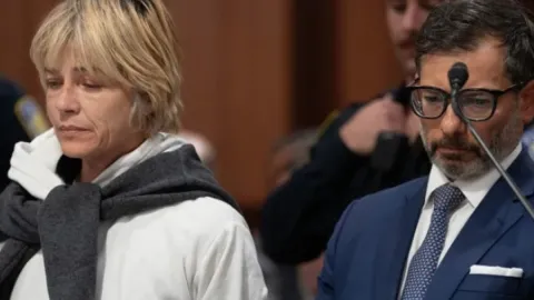 Kabin görevlilerini ısırmakla suçlanan Selma Blair için şaşırtan savunma: İşte gerekçeleri