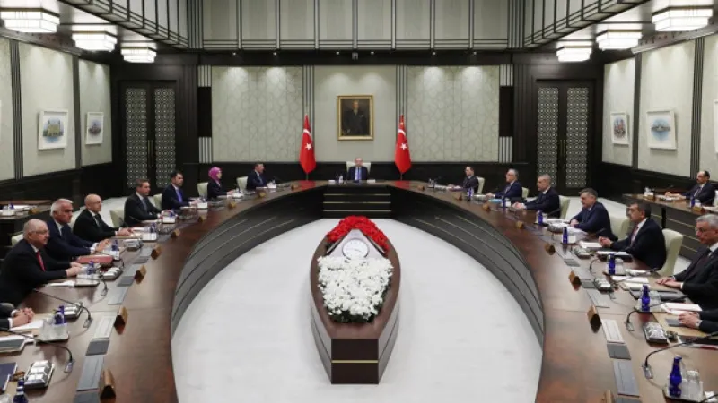 Kabine bugün sıcak başlıklarla toplanıyor