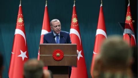 Kabine toplanıyor... İşte masadaki başlıklar