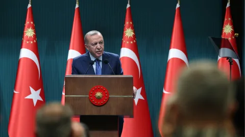 Kabine toplanıyor... İşte masadaki başlıklar