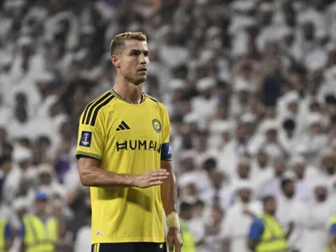 İşte dünyanın en çok kazanan 10 futbolcusu! - fotoğraf 1