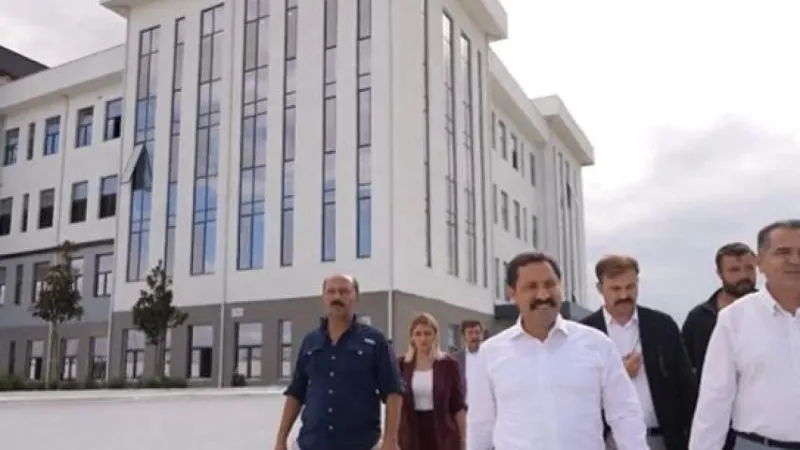 Kamu Kurumları Hatay Valiliği Yeni Hizmet Binasında