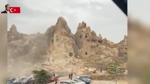 Kapadokya'da peribacası çöktü. Yaralılar var