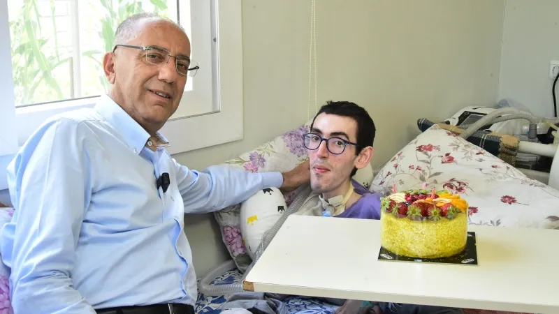 KAS HASTASI BAĞDADİ KARDEŞLERE GÖNÜL BAĞI ZİYARETİ