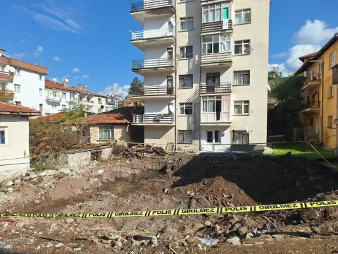 17 yıldır kayıp olan kadının evi de kundaklandı: Yapılan kazıda kemikler bulundu - fotoğraf 5