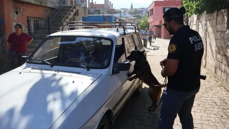 Kırıkhan'da Uyuşturucu Sanığı üç Kişi Tutuklandı