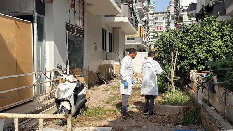 Kız kardeşini balkondan atıp, tabancayla yaşamına son verdi