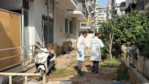 Kız kardeşini balkondan atıp, tabancayla yaşamına son verdi
